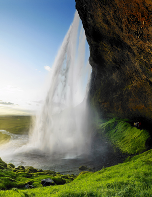 Los islandeses celebran la llegada del verano en abril