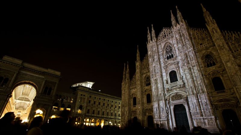 Simone Parisi - Duomo de noche - Creative Commons