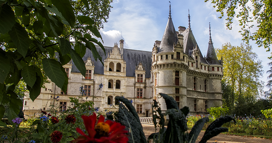 Castillo de Azay-le-Rideau en el valle del Loira