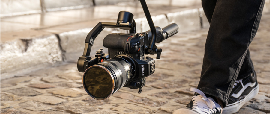 Nikon lanza la ágil z 8, rendimiento emblemático en un cuerpo compacto.