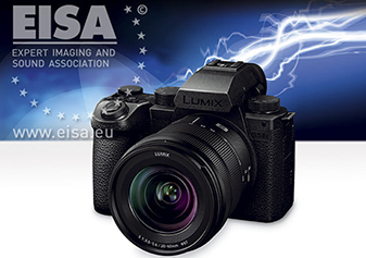 Premio EISA VIDEO CAMERA 2023-2024 para la Panasonic Lumix S5IIX