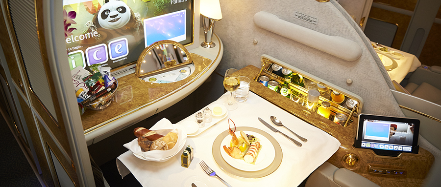 Emirates ofrece el servicio de pedido anticipado de comidas a bordo en 92 destinos