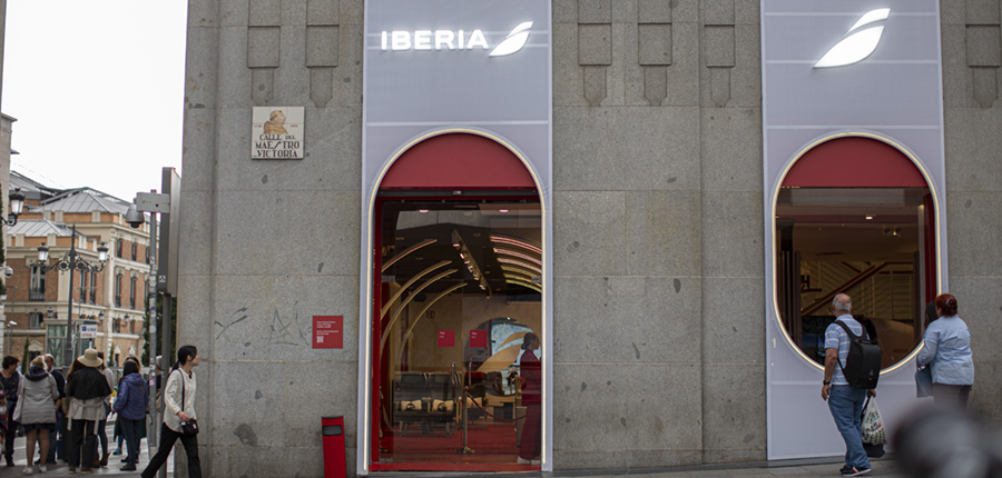 Iberia baja al kilómetro 0 de Madrid su experiencia en vuelo Próximo destino: Espacio Iberia