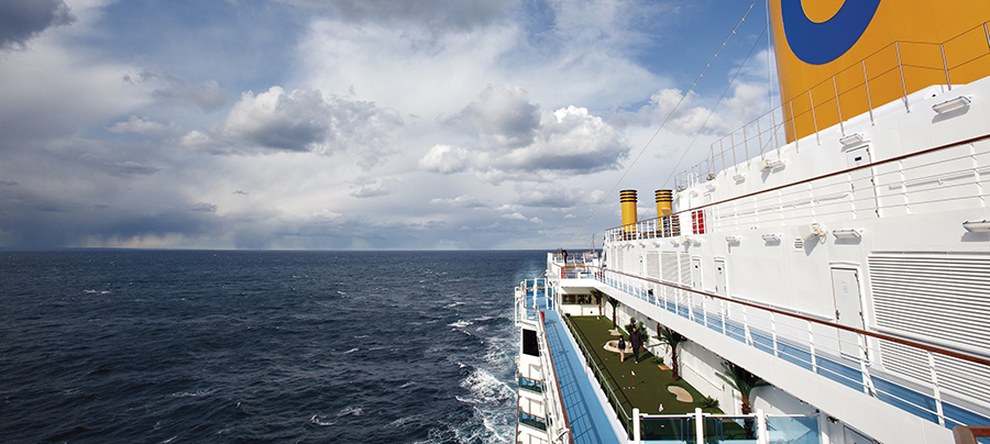 La vuelta al mundo 2024 de Costa Cruceros zarpa con 266 pasajeros españoles