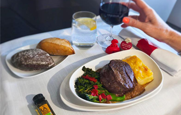 Iberia presenta sus nuevos menús de verano 2025