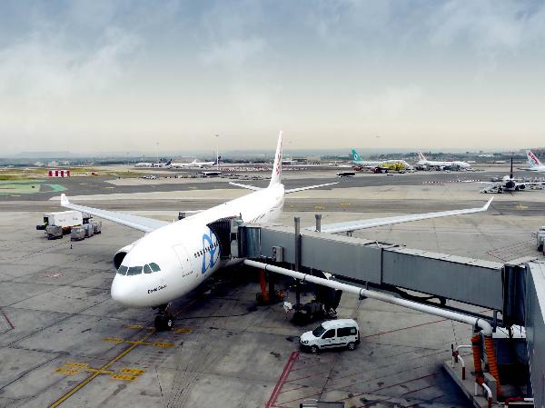 Pasajero 1000 millones - Barajas - Madrid