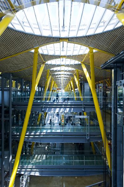Pasajero 1000 millones - Barajas - Madrid