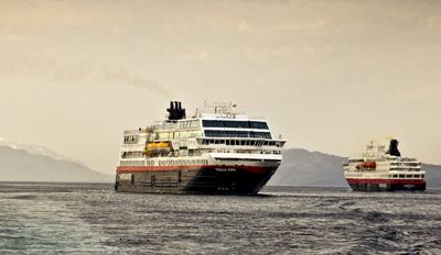 Celebra la navidad con Hurtigruten