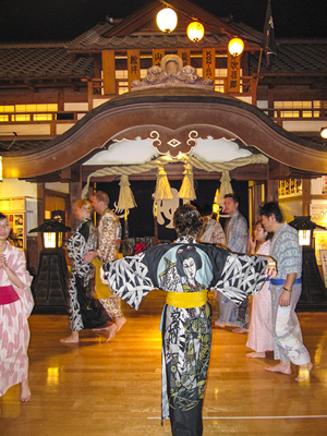 Japon, Imperio al Rojo
