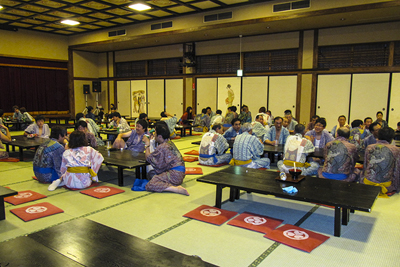 Japon, Imperio al Rojo