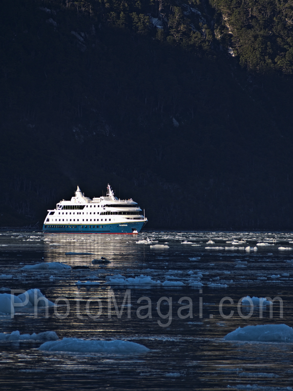 Nuevas rutas en Patagonia con Australis
