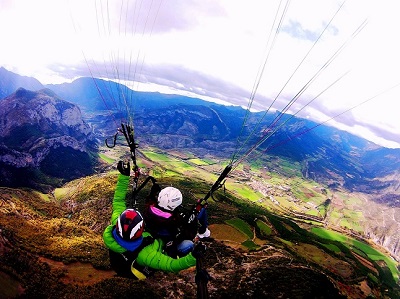 Adrenalija y Lujo en Andorra y Barcelona