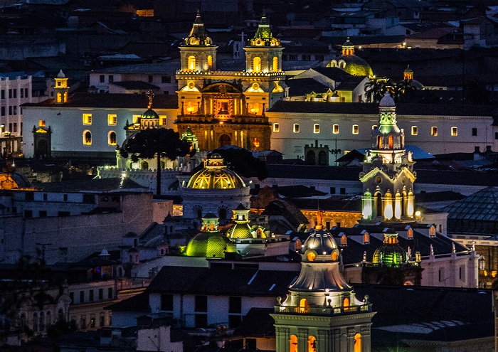 La Navidad viaja alrededor del mundo