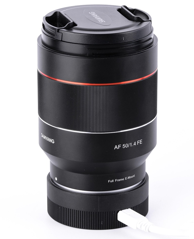 Samyang anuncia el AF 35mm F1.4 FE y la Lens Station