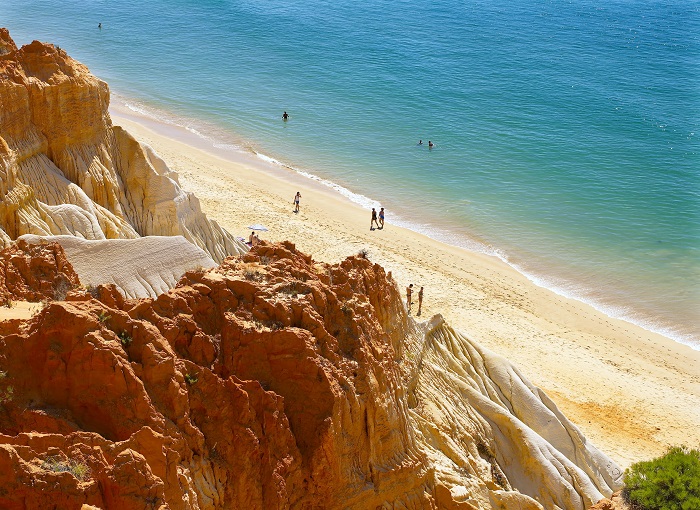 El Algarve, líder en banderas azules en Portugal
