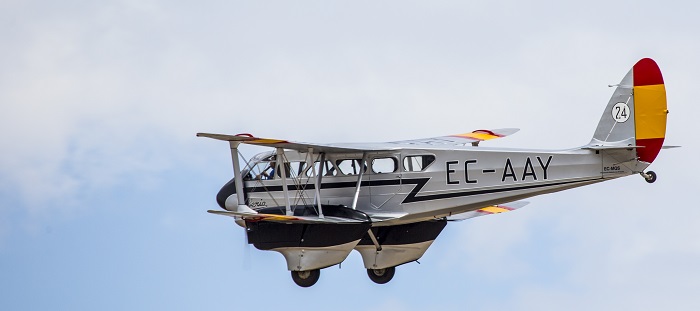 Iberia brinda por sus 90 años de historia  