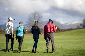 Esta primavera disfruta del Golf en el PN de IZKI