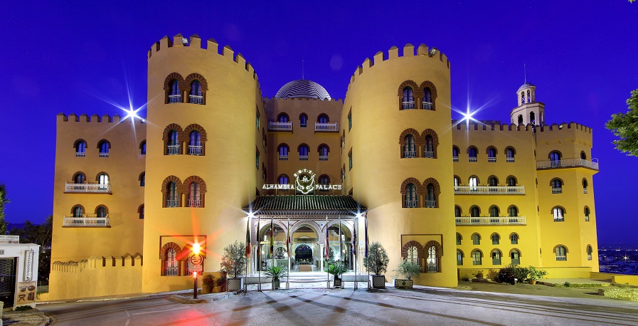 Hotel Alhambra Palace, de hospital de campaña a Hotel de Lujo