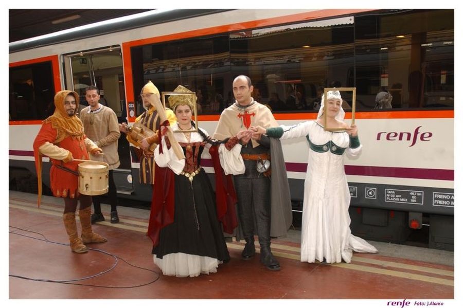 El Tren Medieval descubre Sigüenza en primavera  