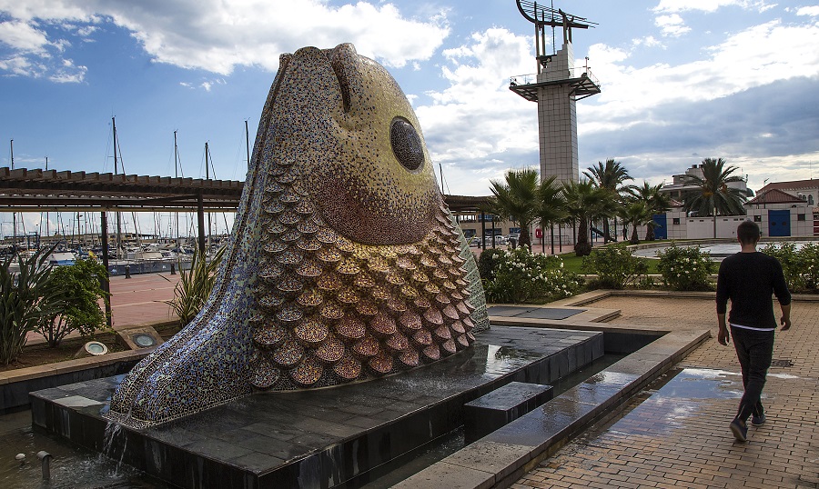 Castelló novela e historia frente al mar