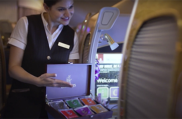 It’s tea o’clock con Emirates: la vuelta al mundo alrededor de una taza de té