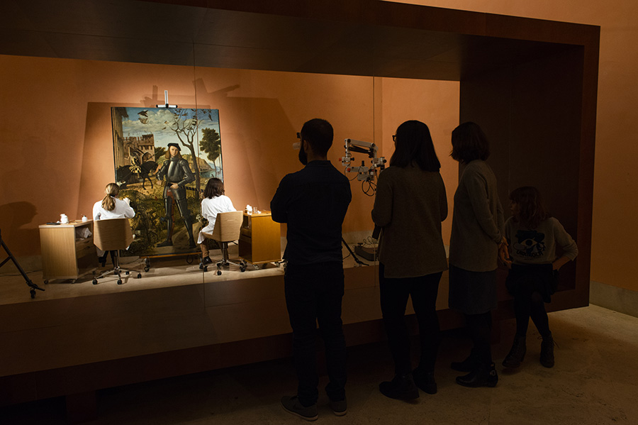 En directo la restauración del ‘Joven caballero en un paisaje’ en el Museo Thyssen-Bornemisza