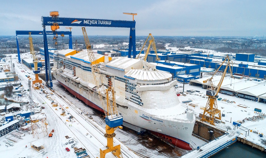 Costa Cruceros celebra la botadura del Costa Toscana