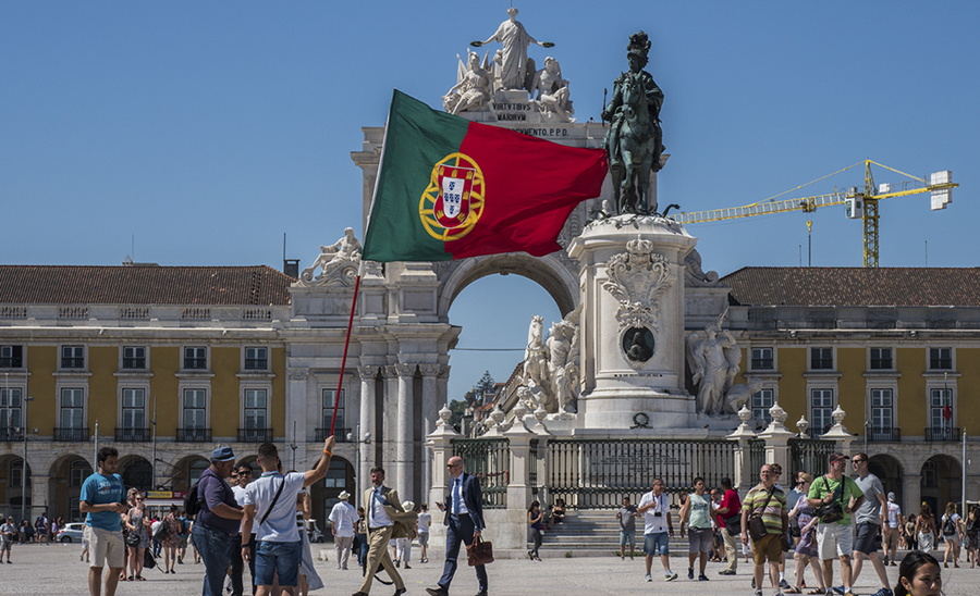 Lisboa da la bienvenida de nuevo a los turistas