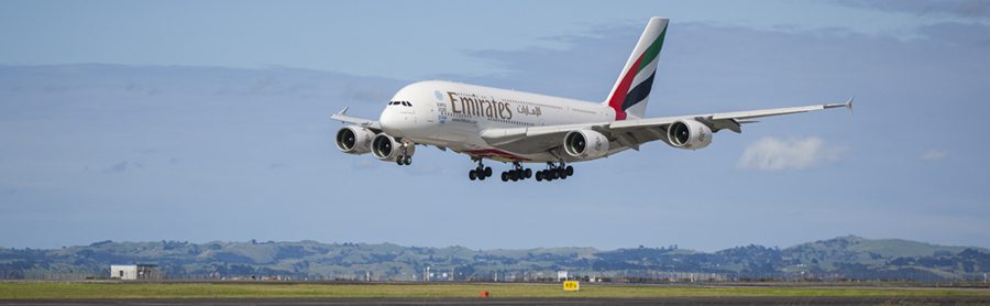 El A380 de Emirates vuelve a Madrid