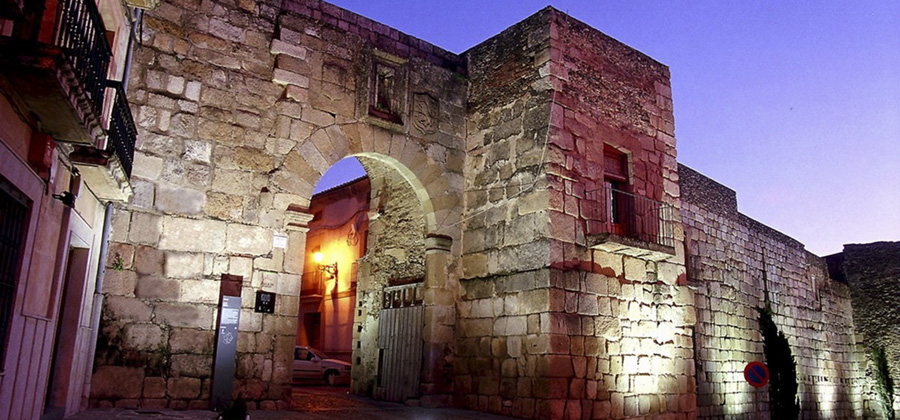 Coria, destino de embrujo para viajar este otoño