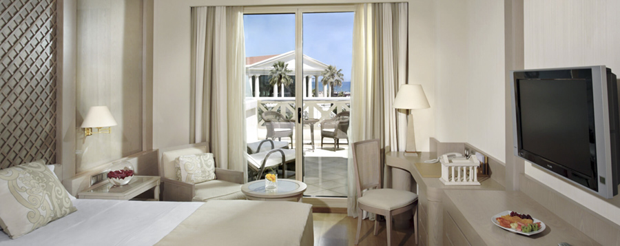 Hotel Las Arenas Balneario Resort renueva su sello Safe Tourism Certified