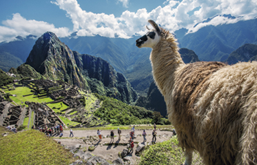 Perú reabre Machupicchu y reanuda operaciones aéreas y férreas