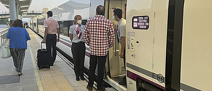 Más de 15.000 viajeros ya han adquirido billetes para la nueva oferta de servicios de Renfe en Extremadura