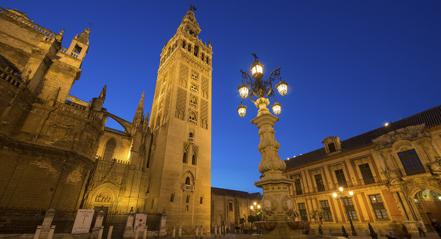 La pasión y la emoción vuelven  en Semana Santa a Sevilla